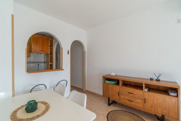 Image No.12-2 Bed Apartment for sale