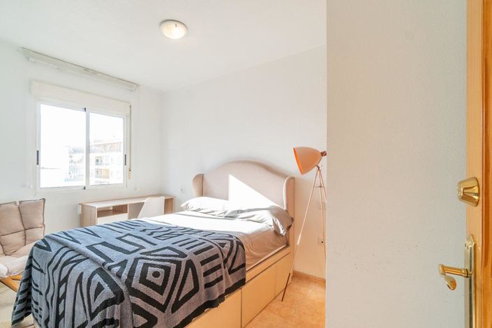 Image No.15-2 Bed Apartment for sale