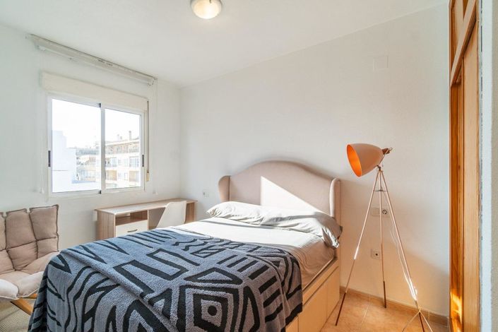 Image No.16-2 Bed Apartment for sale