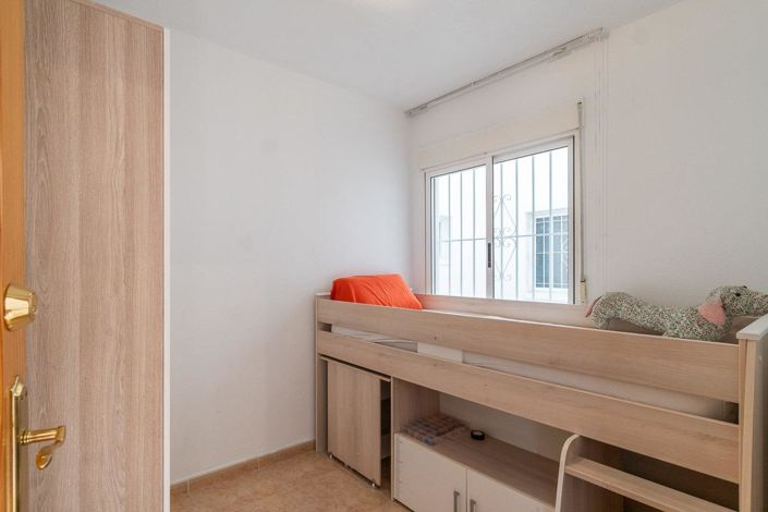 Image No.17-2 Bed Apartment for sale