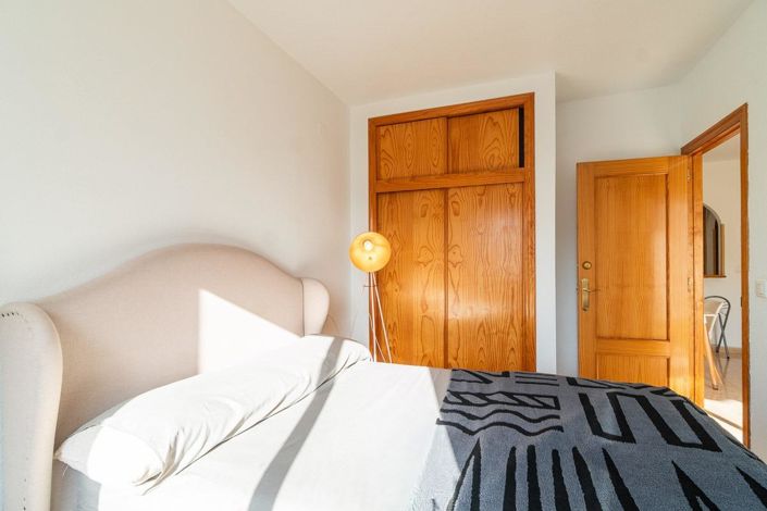 Image No.18-2 Bed Apartment for sale