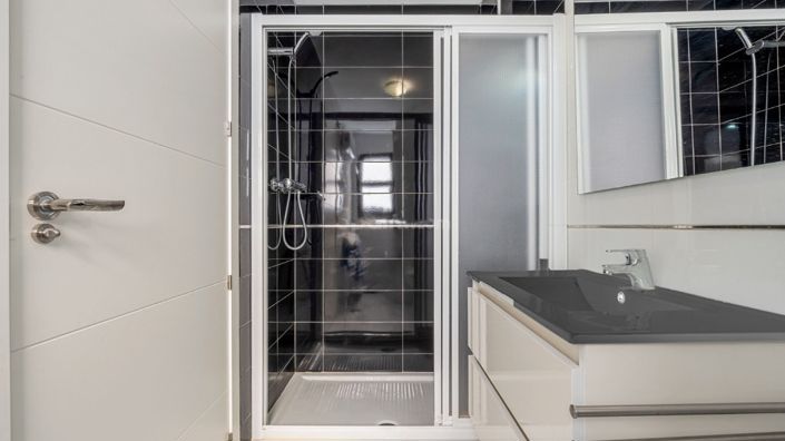 Image No.21-3 Bed Apartment for sale