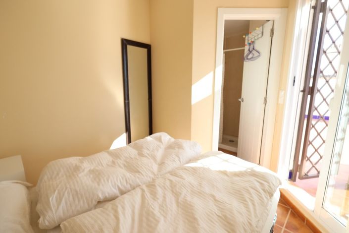 Image No.18-3 Bed Townhouse for sale