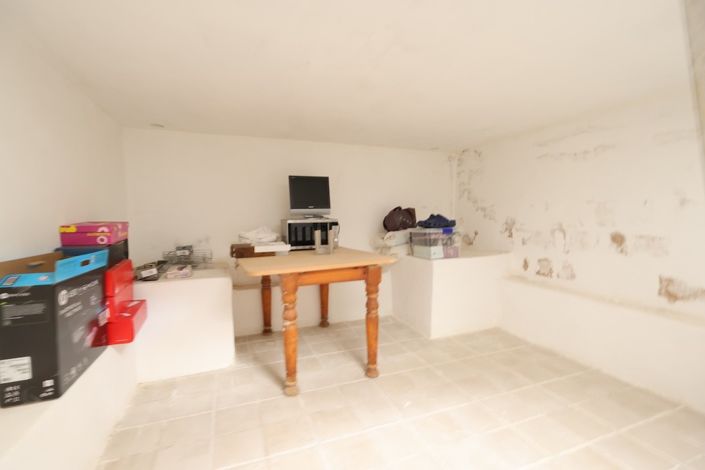 Image No.22-3 Bed Townhouse for sale