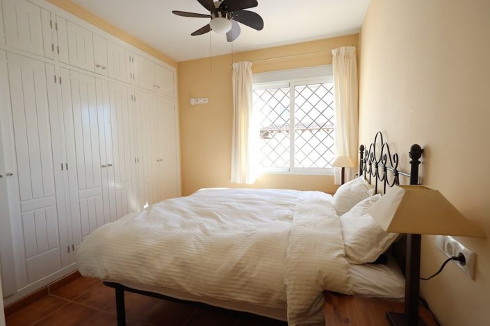 Image No.5-3 Bed Townhouse for sale