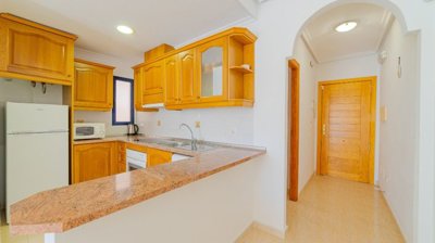 bb6c18cda20114e8833cba3ae2a50e73