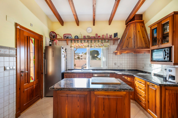 Image No.31-5 Bed Villa for sale