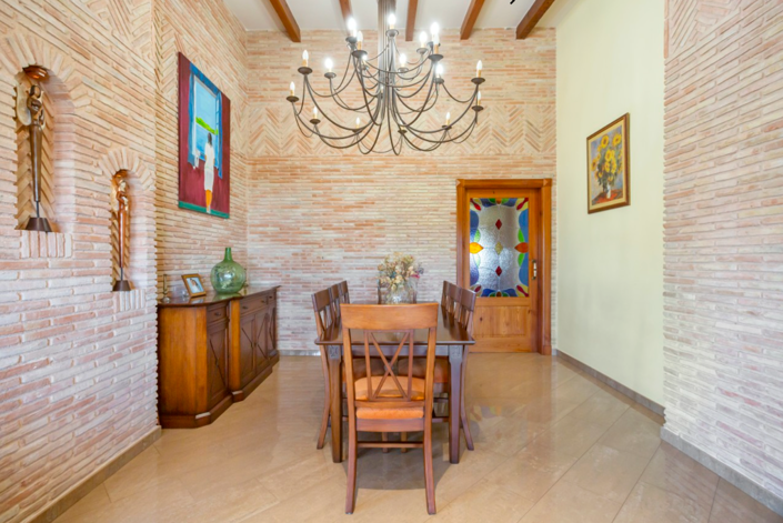 Image No.34-5 Bed Villa for sale