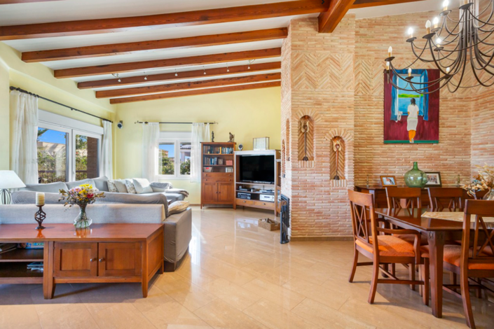 Image No.37-5 Bed Villa for sale