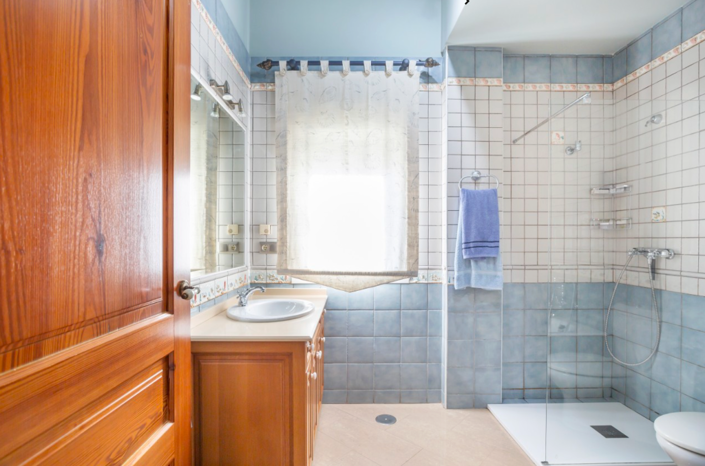 Image No.50-5 Bed Villa for sale