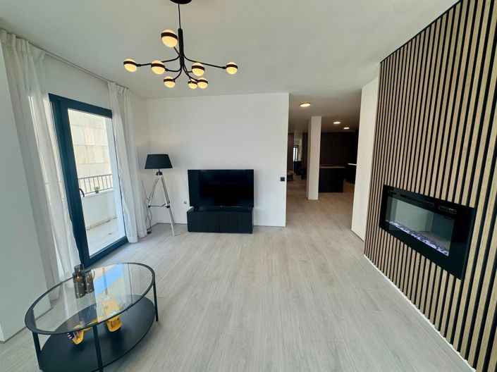 Image No.15-3 Bed Apartment for sale