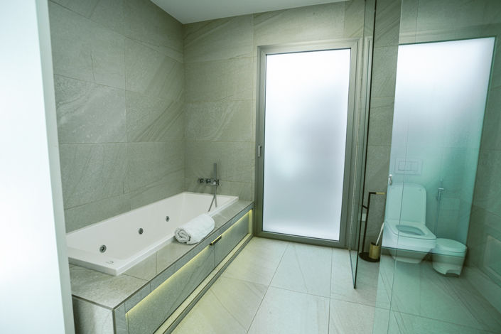 Image No.28-4 Bed Apartment for sale