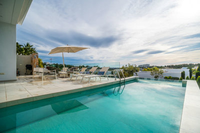 c3b9e81e456d062e701f4dda9c6ab715