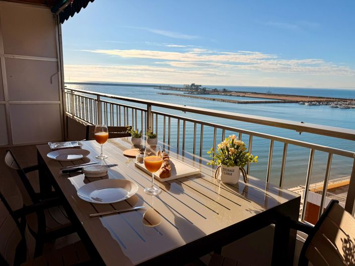 Image No.11-3 Bed Apartment for sale