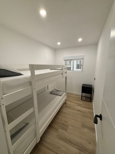 Image No.17-3 Bed Apartment for sale