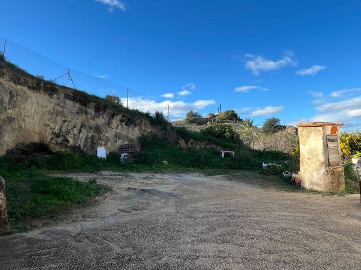 Image No.3-Villa for sale