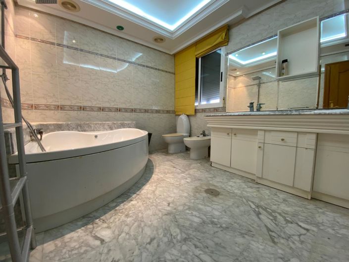 Image No.13-2 Bed Apartment for sale