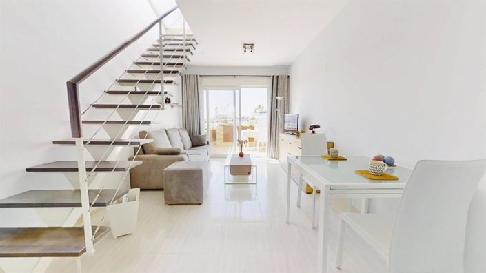 Image No.20-2 Bed Apartment for sale