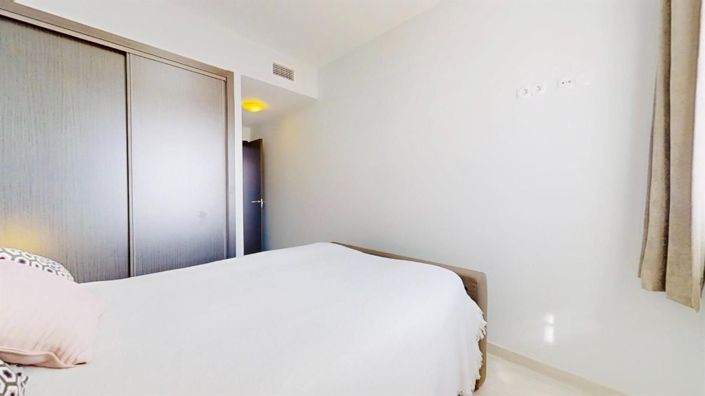 Image No.32-2 Bed Apartment for sale