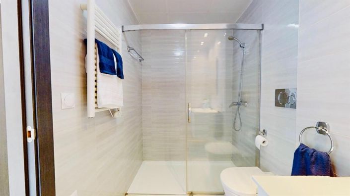 Image No.38-2 Bed Apartment for sale