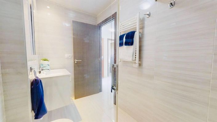 Image No.39-2 Bed Apartment for sale