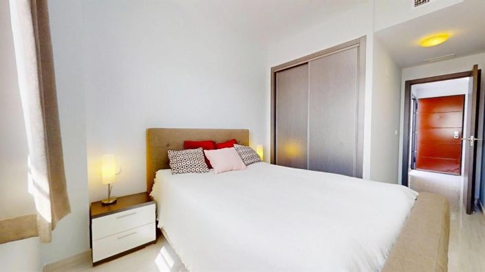 Image No.8-2 Bed Apartment for sale