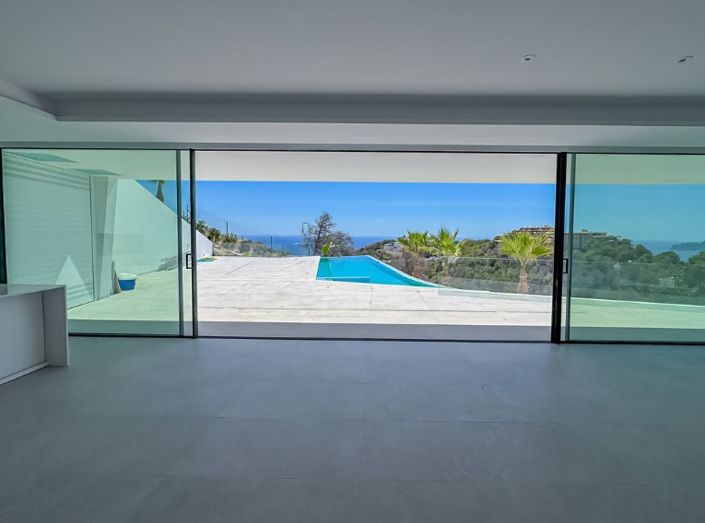 Image No.12-4 Bed Villa for sale