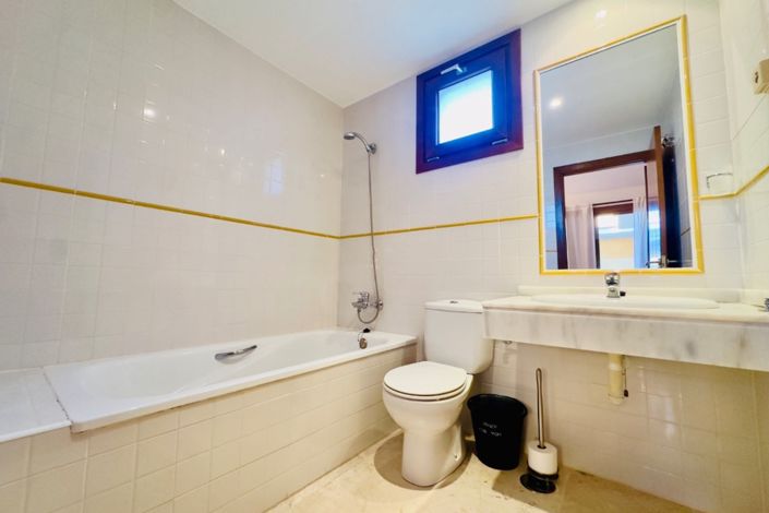 Image No.17-Appartement de 2 chambres à vendre à Punta Prima