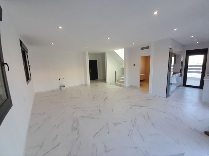 Image No.14-4 Bed Villa for sale