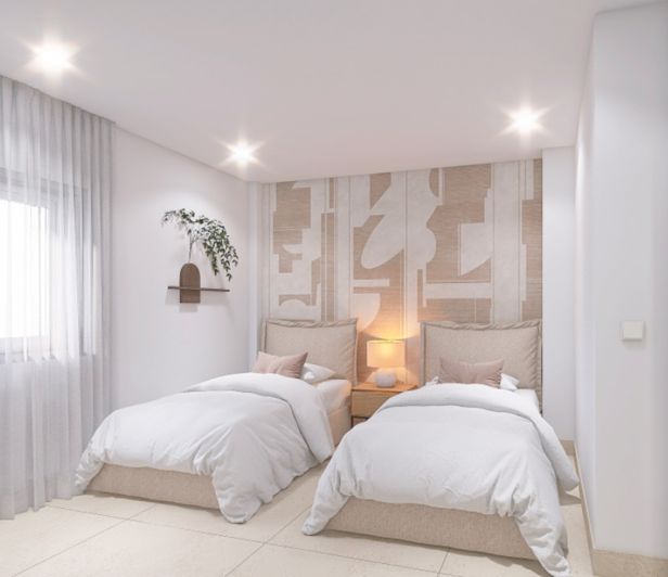 Image No.11-4 Bed Townhouse for sale