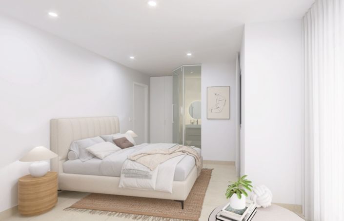 Image No.4-4 Bed Townhouse for sale