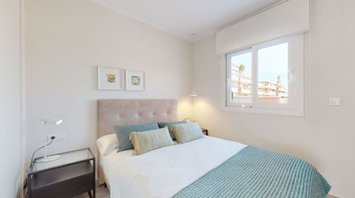 Image No.17-3 Bed Townhouse for sale