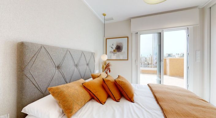 Image No.23-3 Bed Townhouse for sale