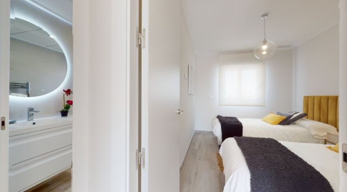 Image No.5-3 Bed Townhouse for sale