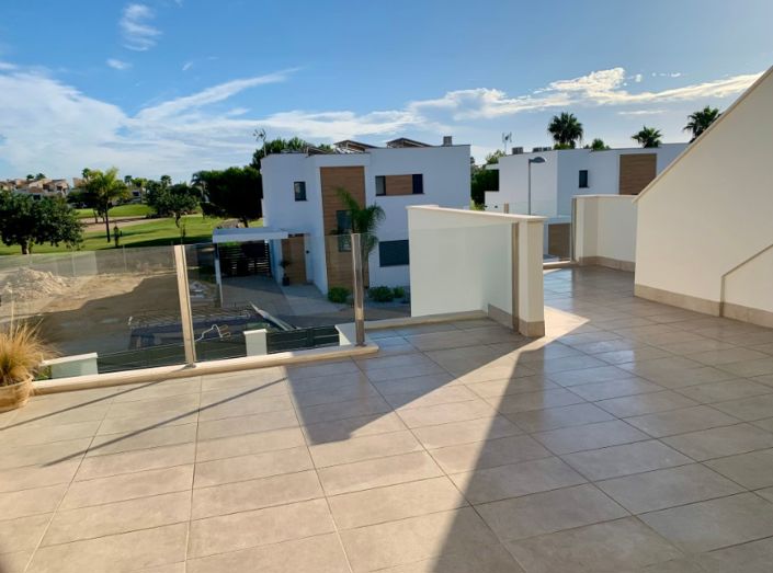 Image No.19-3 Bed Villa for sale