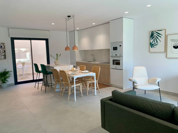 Image No.3-3 Bed Villa for sale