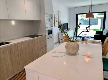 9e57acc212e6e9b8d753399a61eb9409