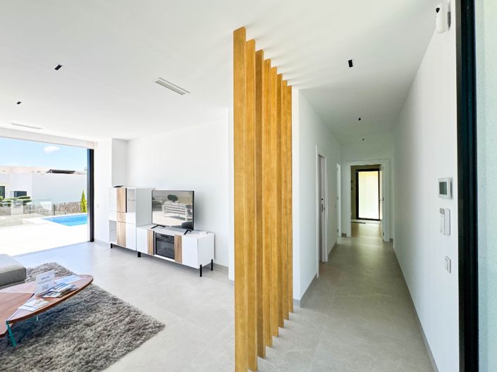 Image No.20-3 Bed Villa for sale