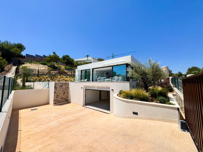 Image No.29-3 Bed Villa for sale