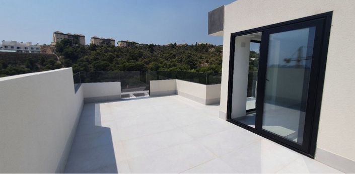 Image No.12-3 Bed Villa for sale