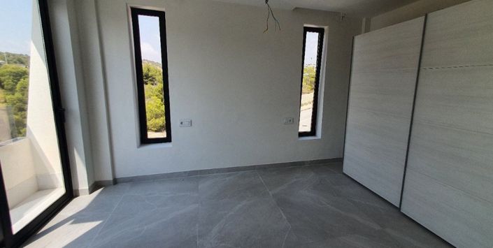 Image No.9-3 Bed Villa for sale