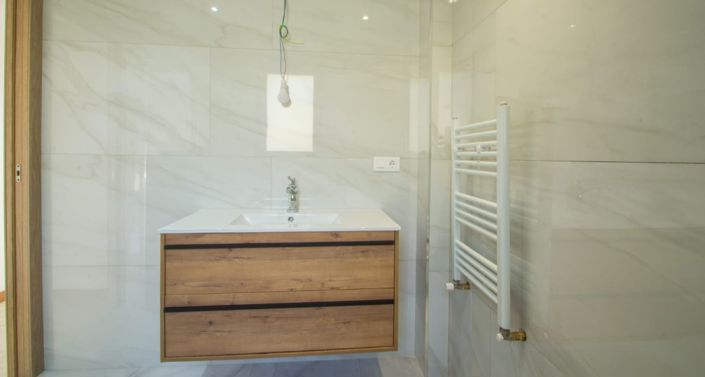 Image No.14-4 Bed Villa for sale