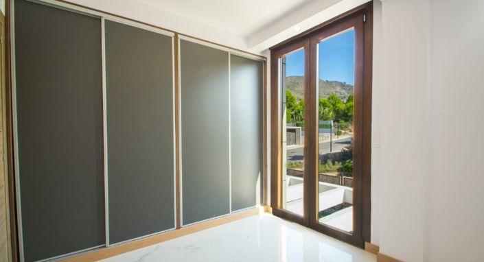 Image No.19-4 Bed Villa for sale