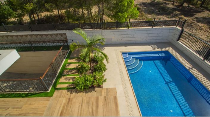 Image No.3-4 Bed Villa for sale