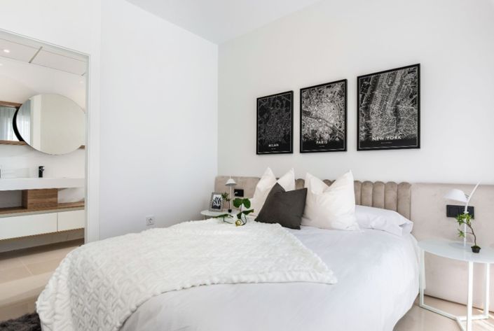 Image No.3-3 Bed Townhouse for sale