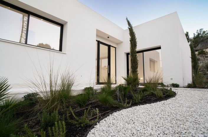 Image No.23-3 Bed Villa for sale