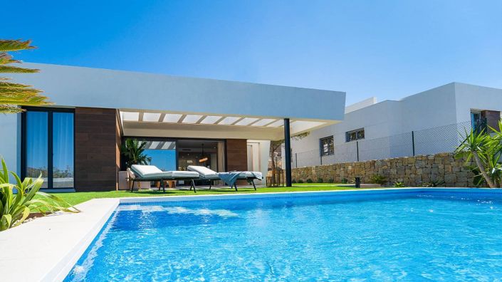 Image No.2-3 Bed Villa for sale