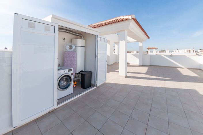 Image No.24-3 Bed Apartment for sale