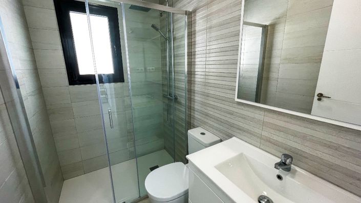 Image No.11-3 Bed Villa for sale