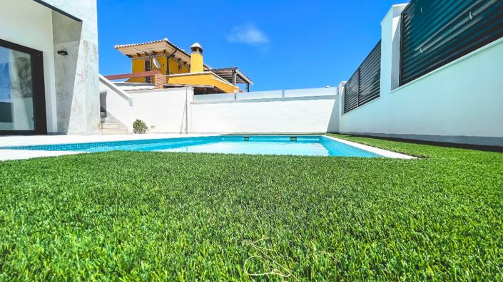 Image No.14-3 Bed Villa for sale